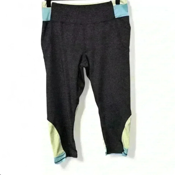 Kyodan Women's Gray Color Block Capri Leggings Size M Activewear - Picture 1 of 4